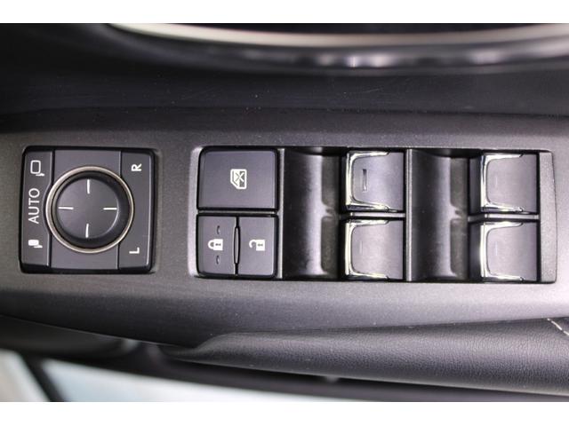 ＮＸ ＮＸ３００　禁煙車　サンルーフ　純正１０．３インチナビ　フルセグＴＶ　バックサイドカメラ　レーダークルーズコントロール　衝突軽減ブレーキ　ＬＥＤヘッドライト　ＥＴＣ２．０　電動リアゲート　パワーシート　純正ＡＷ（51枚目）