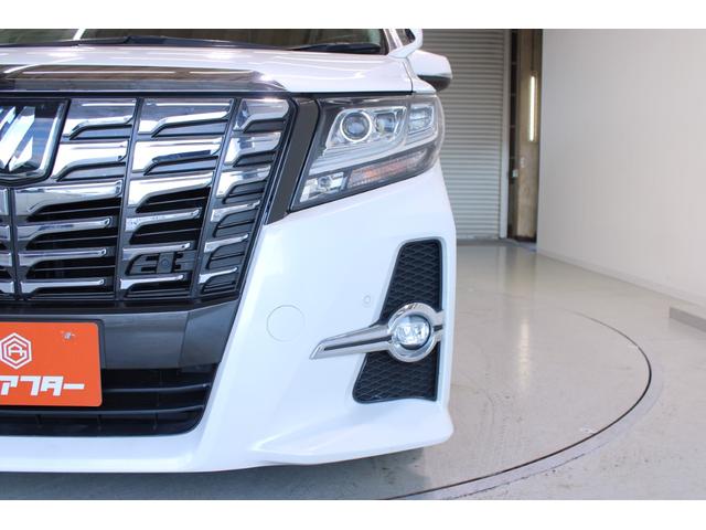 アルファード ２．５Ｓ　Ｃパッケージ　禁煙車　純正１０インチナビ　純正１２インチ後席モニター　バックカメラ　電動リアゲート　レーダークルーズコントロール　クリアランスソナー　フルセグＴＶ　メモリ付パワーシート　ステアリングヒーター　７人乗（15枚目）