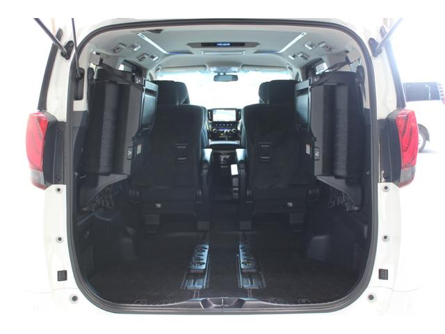 アルファード ２．５Ｓ　Ｃパッケージ　禁煙車　純正１０インチナビ　純正１２インチ後席モニター　バックカメラ　電動リアゲート　レーダークルーズコントロール　クリアランスソナー　フルセグＴＶ　メモリ付パワーシート　ステアリングヒーター　７人乗（35枚目）