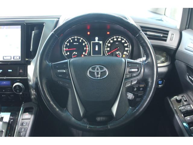 アルファード ２．５Ｓ　Ｃパッケージ　禁煙車　純正１０インチナビ　純正１２インチ後席モニター　バックカメラ　電動リアゲート　レーダークルーズコントロール　クリアランスソナー　フルセグＴＶ　メモリ付パワーシート　ステアリングヒーター　７人乗（50枚目）