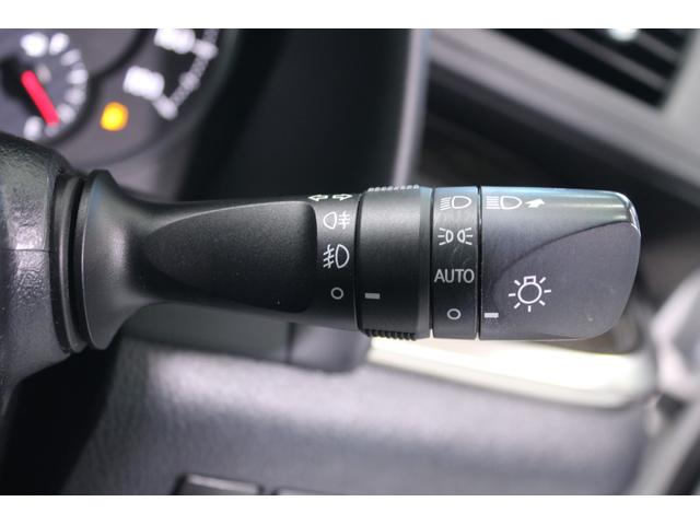 アルファード ２．５Ｓ　Ｃパッケージ　禁煙車　純正１０インチナビ　純正１２インチ後席モニター　バックカメラ　電動リアゲート　レーダークルーズコントロール　クリアランスソナー　フルセグＴＶ　メモリ付パワーシート　ステアリングヒーター　７人乗（54枚目）