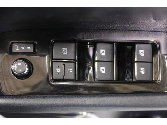 アルファード ２．５Ｓ　Ｃパッケージ　禁煙車　純正１０インチナビ　純正１２インチ後席モニター　バックカメラ　電動リアゲート　レーダークルーズコントロール　クリアランスソナー　フルセグＴＶ　メモリ付パワーシート　ステアリングヒーター　７人乗（56枚目）