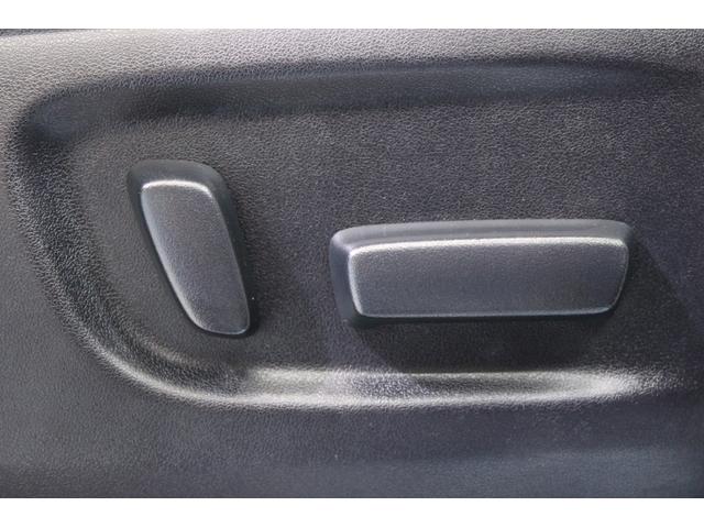 アルファード ２．５Ｓ　Ｃパッケージ　禁煙車　純正１０インチナビ　純正１２インチ後席モニター　バックカメラ　電動リアゲート　レーダークルーズコントロール　クリアランスソナー　フルセグＴＶ　メモリ付パワーシート　ステアリングヒーター　７人乗（57枚目）