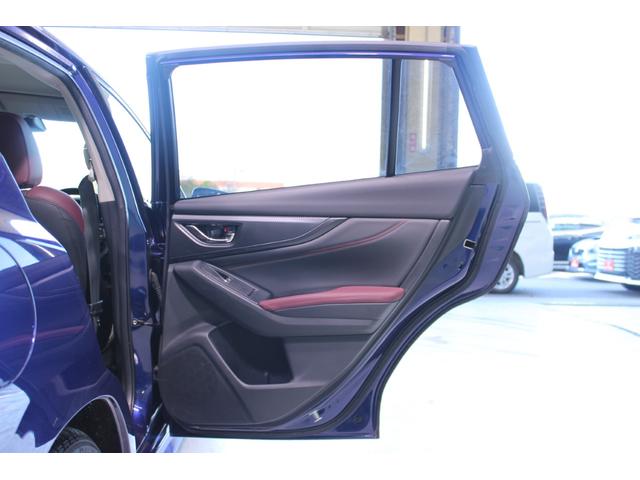 レヴォーグ ＳＴＩスポーツ　ＥＸ　禁煙車　純正１１．６インチナビ　フロントサイドバックカメラ　フルセグＴＶ　アイサイトＸテクノロジー　電動リアゲート　ＬＥＤヘッドライト　ＥＴＣ　メモリ付パワーシート　全席シートヒーター　赤黒革シート（31枚目）