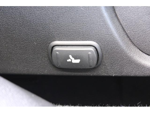 レヴォーグ ２．０ＳＴＩスポーツアイサイト　禁煙車　純正８インチナビ　サイドバックカメラ　フルセグＴＶ　シートヒーター　赤革シート　メモリー付きパワーシート　アイサイトセーフティプラス　デジタルインナーミラー　ＬＥＤヘッドライト　ＥＴＣ　ＢＳＭ（54枚目）