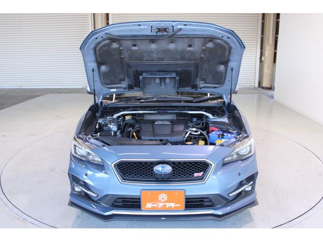 レヴォーグ ２．０ＳＴＩスポーツアイサイト　禁煙車　純正８インチナビ　サイドバックカメラ　フルセグＴＶ　シートヒーター　赤革シート　メモリー付きパワーシート　アイサイトセーフティプラス　デジタルインナーミラー　ＬＥＤヘッドライト　ＥＴＣ　ＢＳＭ（70枚目）