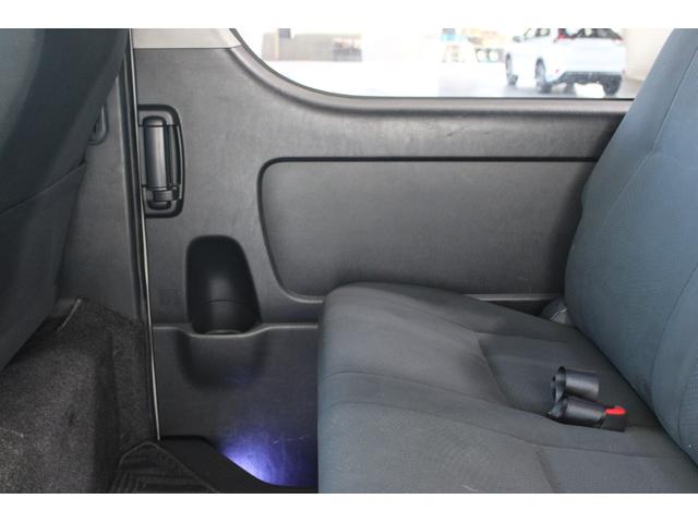 ハイエースバン ロングスーパーGL 禁煙車 純正ナビ バックカメラ フルセグTV 両側電動スライドドア LEDヘッドライト フロントフォグライト AC100V電源 HDMI接続 プッシュスタート クリアランスソナー Bluetooth(35枚目)