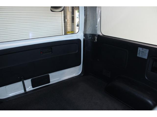 ハイエースバン ロングスーパーGL 禁煙車 純正ナビ バックカメラ フルセグTV 両側電動スライドドア LEDヘッドライト フロントフォグライト AC100V電源 HDMI接続 プッシュスタート クリアランスソナー Bluetooth(42枚目)