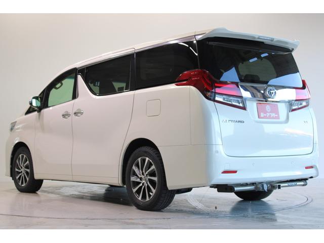アルファード ３．５ＧＦ　禁煙車　サンルーフ　１０．５インチ純正ナビ　フルセグＴＶ　全周囲カメラ　ＪＢＬサウンド　純正１２インチ後席モニター　シートヒーター　ベージュ革シート　両側電動スライドドア　電動リアゲート　純正１７ＡＷ（11枚目）