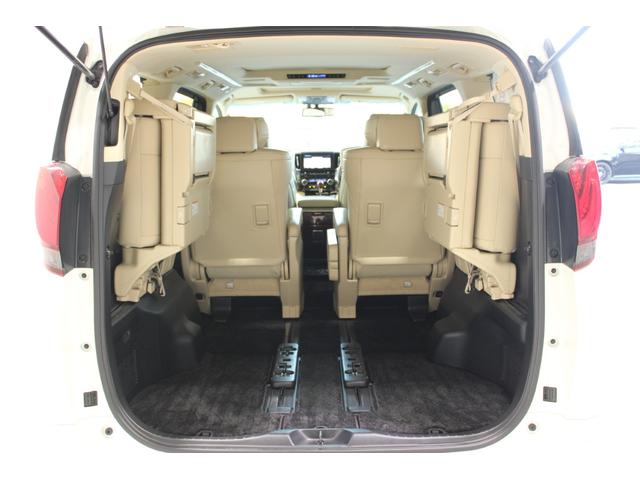 アルファード ３．５ＧＦ　禁煙車　サンルーフ　１０．５インチ純正ナビ　フルセグＴＶ　全周囲カメラ　ＪＢＬサウンド　純正１２インチ後席モニター　シートヒーター　ベージュ革シート　両側電動スライドドア　電動リアゲート　純正１７ＡＷ（34枚目）