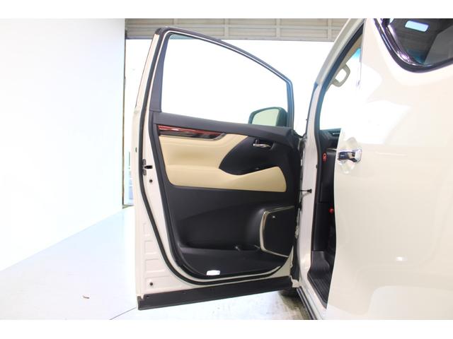 アルファード ３．５ＧＦ　禁煙車　サンルーフ　１０．５インチ純正ナビ　フルセグＴＶ　全周囲カメラ　ＪＢＬサウンド　純正１２インチ後席モニター　シートヒーター　ベージュ革シート　両側電動スライドドア　電動リアゲート　純正１７ＡＷ（37枚目）