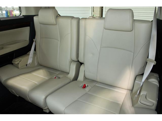 アルファード ３．５ＧＦ　禁煙車　サンルーフ　１０．５インチ純正ナビ　フルセグＴＶ　全周囲カメラ　ＪＢＬサウンド　純正１２インチ後席モニター　シートヒーター　ベージュ革シート　両側電動スライドドア　電動リアゲート　純正１７ＡＷ（45枚目）