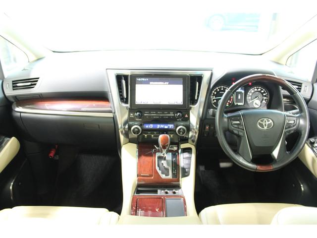 アルファード ３．５ＧＦ　禁煙車　サンルーフ　１０．５インチ純正ナビ　フルセグＴＶ　全周囲カメラ　ＪＢＬサウンド　純正１２インチ後席モニター　シートヒーター　ベージュ革シート　両側電動スライドドア　電動リアゲート　純正１７ＡＷ（48枚目）