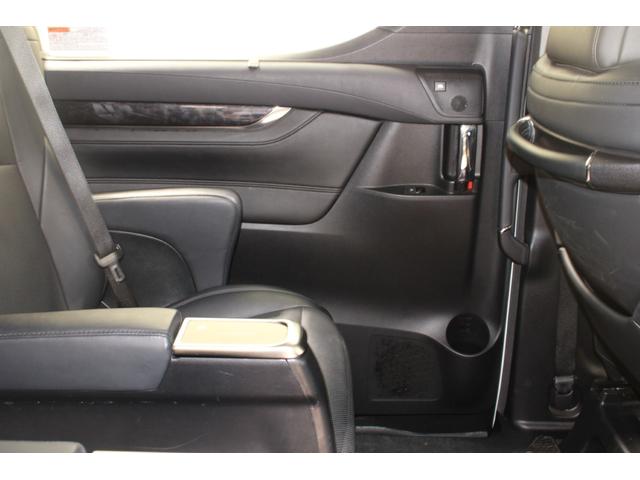 アルファード 3.5SC 禁煙車 JBLプレミアムサウンド付メーカー9.2インチナビ フルセグTV パノラミックビューモニター 前席温冷黒革シート レーダークルーズコントロール パワーシート 純正18インチアルミホイール(32枚目)