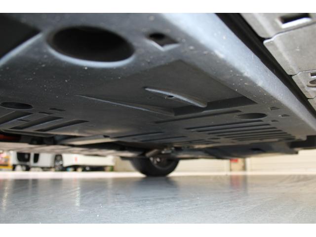 プリウス Z 禁煙車 サンルーフ 純正12.3型ディスプレイオーディオプラス フルセグTV 全周囲カメラ 寒冷地仕様 温冷黒革シート ステアリングヒーター 100V電源 ブラインドスポットモニター 電動リアゲート(68枚目)