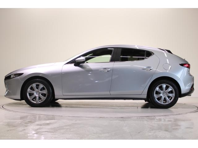 MAZDA3ファストバック 15C 禁煙車 純正8.8インチナビ バックカメラ レーダークルーズコントロール LEDヘッドライト HDMI接続 ブラインドスポットモニター ヘッドアップディスプレイ Bluetooth接続 ETC(11枚目)