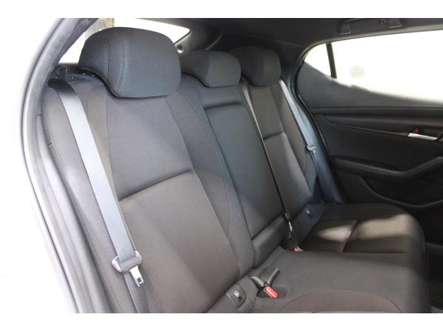 MAZDA3ファストバック 禁煙車 純正8.8インチナビ バックカメラ ブラインドスポットモニター ヘッドアップディスプレイ レーダークルーズ HDMI接続 LEDヘッドライト オートハイビーム Bluetooth接続 ETC(40枚目)