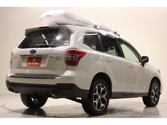 フォレスター ２．０ＸＴ　アイサイト　禁煙車　カロッツェリアナビ　バックカメラ　パドルシフト　シートヒーター　ＨＩＤヘッド　ビルトインＥＴＣ　フォグライト　パワーシート　純正１８アルミホイール　スマートキー　レーダークルーズ　４ＷＤ（14枚目）