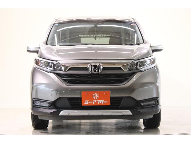 フリード＋ハイブリッド ハイブリッド・クロスターホンダセンシング　禁煙車　ホンダインターナビ　フルセグＴＶ　バックカメラ　シートヒーター　両側パワースライドドア　ＬＥＤヘッドライト　ＬＥＤフォグライト　純正１５インチアルミホイール　ルーフレール　ハーフレザーシート（9枚目）