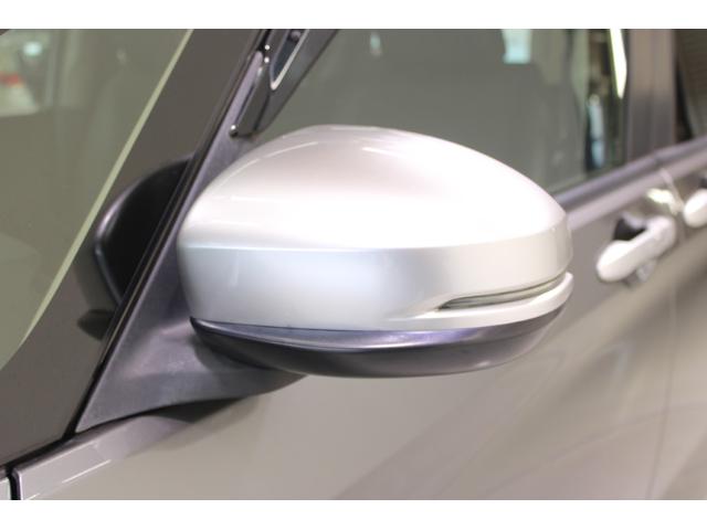 フリード＋ハイブリッド ハイブリッド・クロスターホンダセンシング　禁煙車　ホンダインターナビ　フルセグＴＶ　バックカメラ　シートヒーター　両側パワースライドドア　ＬＥＤヘッドライト　ＬＥＤフォグライト　純正１５インチアルミホイール　ルーフレール　ハーフレザーシート（22枚目）