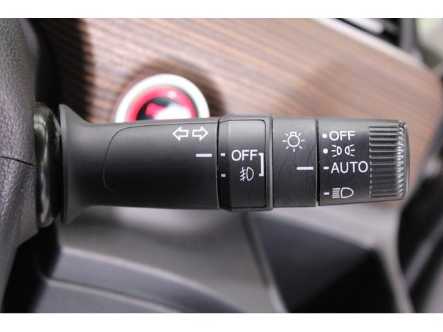 フリード＋ハイブリッド ハイブリッド・クロスターホンダセンシング　禁煙車　ホンダインターナビ　フルセグＴＶ　バックカメラ　シートヒーター　両側パワースライドドア　ＬＥＤヘッドライト　ＬＥＤフォグライト　純正１５インチアルミホイール　ルーフレール　ハーフレザーシート（53枚目）