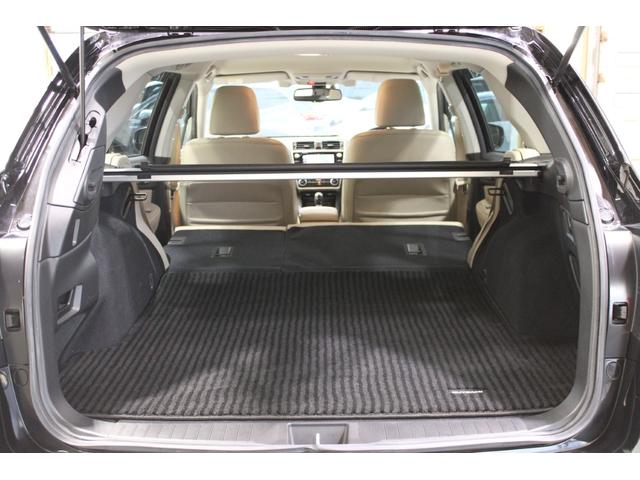 レガシィアウトバック リミテッド　禁煙車　純正８インチナビ　フルセグ　リヤクロストラフィックアラート　ベージュ革パワーシート　シートヒーター　パワーリヤゲート　ＬＥＤヘッドライト　ＬＥＤフォグライト　純正１８ＡＷ　ルーフレール（36枚目）