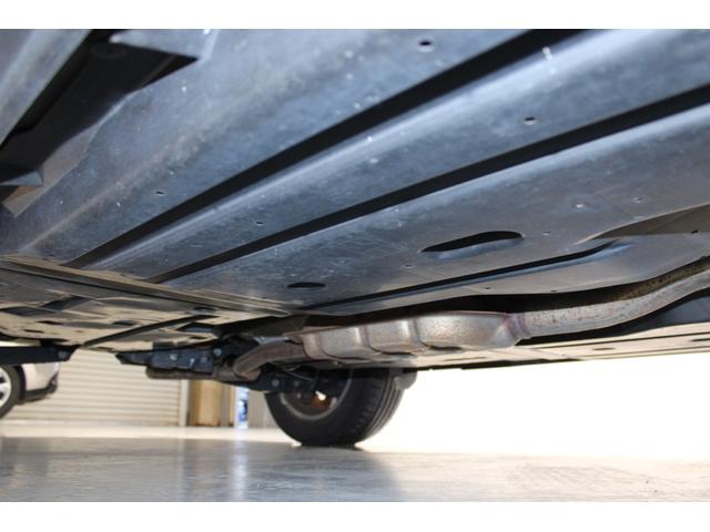 レガシィアウトバック リミテッド　禁煙車　純正８インチナビ　フルセグ　リヤクロストラフィックアラート　ベージュ革パワーシート　シートヒーター　パワーリヤゲート　ＬＥＤヘッドライト　ＬＥＤフォグライト　純正１８ＡＷ　ルーフレール（68枚目）