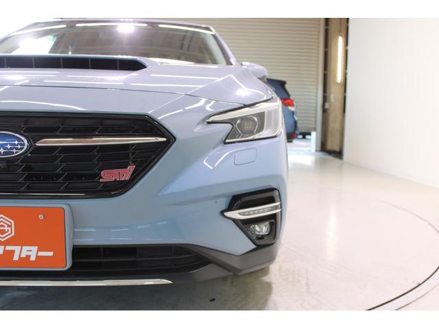 レヴォーグ ＳＴＩスポーツ　ＥＸ　禁煙車　純正１１．６インチナビ　フロントサイドバックカメラ　フルセグＴＶ　アイサイトＸテクノロジー　スマートリアビューカメラ　シートヒーター　赤黒革シート　メモリ付パワーシート　電動リアゲート　ＬＥＤ（16枚目）