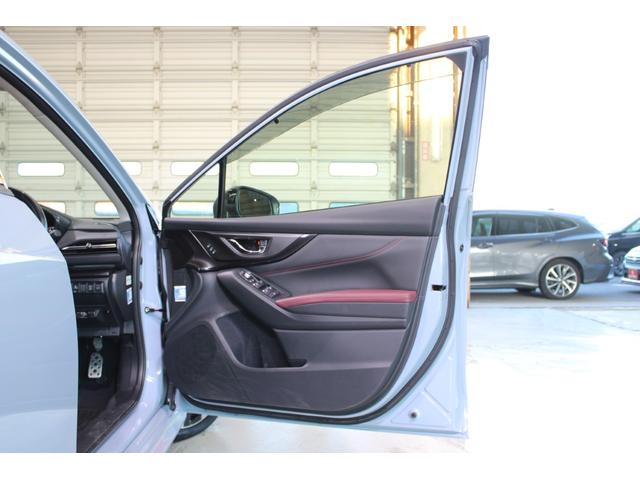 レヴォーグ ＳＴＩスポーツ　ＥＸ　禁煙車　純正１１．６インチナビ　フロントサイドバックカメラ　フルセグＴＶ　アイサイトＸテクノロジー　スマートリアビューカメラ　シートヒーター　赤黒革シート　メモリ付パワーシート　電動リアゲート　ＬＥＤ（31枚目）