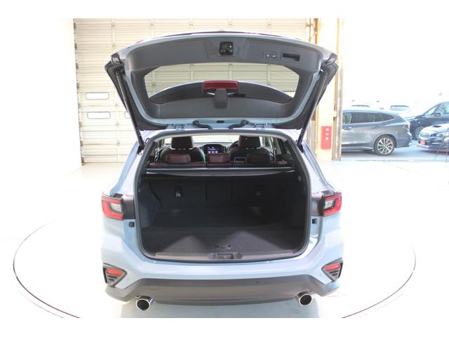 レヴォーグ ＳＴＩスポーツ　ＥＸ　禁煙車　純正１１．６インチナビ　フロントサイドバックカメラ　フルセグＴＶ　アイサイトＸテクノロジー　スマートリアビューカメラ　シートヒーター　赤黒革シート　メモリ付パワーシート　電動リアゲート　ＬＥＤ（33枚目）