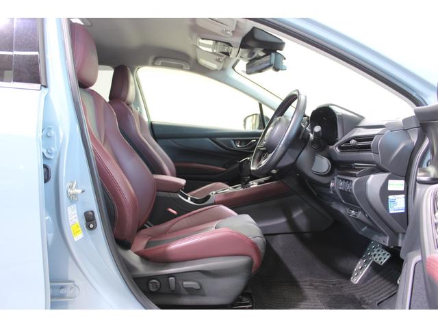 レヴォーグ ＳＴＩスポーツ　ＥＸ　禁煙車　純正１１．６インチナビ　フロントサイドバックカメラ　フルセグＴＶ　アイサイトＸテクノロジー　スマートリアビューカメラ　シートヒーター　赤黒革シート　メモリ付パワーシート　電動リアゲート　ＬＥＤ（38枚目）