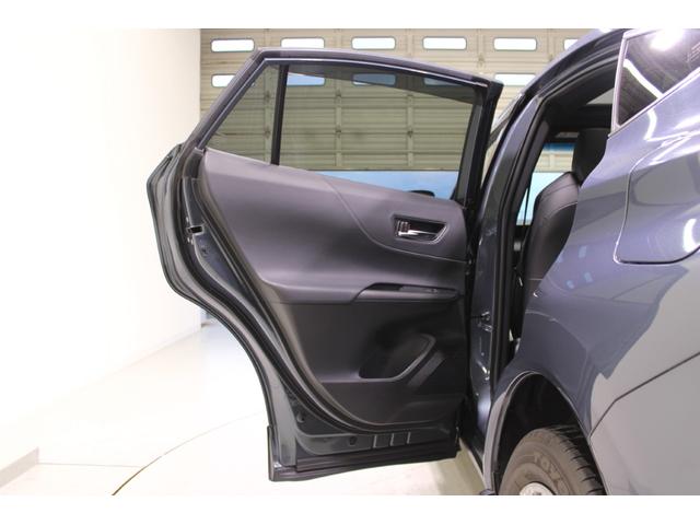 ハリアーハイブリッド Ｚ　レザーパッケージ　禁煙車　調光パノラマルーフ　パノラミックビューモニター　１２．３インチメーカーナビ　ＪＢＬサウンド　フルセグＴＶ　黒革シート　シートヒーター　ベンチレーション　パワーシート　デジタルインナーミラー（36枚目）