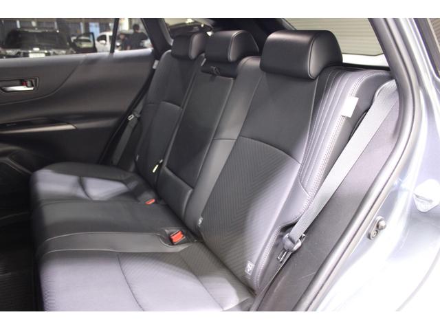 ハリアーハイブリッド Ｚ　レザーパッケージ　禁煙車　調光パノラマルーフ　パノラミックビューモニター　１２．３インチメーカーナビ　ＪＢＬサウンド　フルセグＴＶ　黒革シート　シートヒーター　ベンチレーション　パワーシート　デジタルインナーミラー（43枚目）