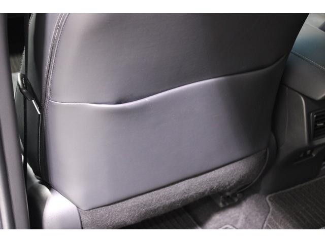 ハリアーハイブリッド Ｚ　レザーパッケージ　禁煙車　調光パノラマルーフ　パノラミックビューモニター　１２．３インチメーカーナビ　ＪＢＬサウンド　フルセグＴＶ　黒革シート　シートヒーター　ベンチレーション　パワーシート　デジタルインナーミラー（48枚目）