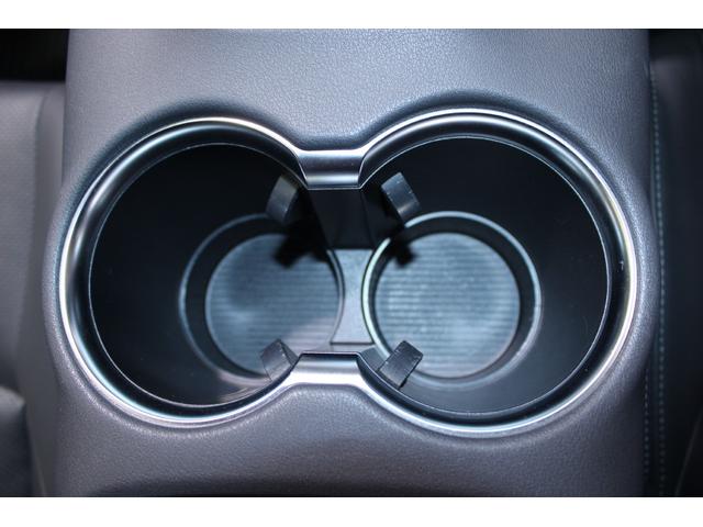 ハリアーハイブリッド Ｚ　レザーパッケージ　禁煙車　調光パノラマルーフ　パノラミックビューモニター　１２．３インチメーカーナビ　ＪＢＬサウンド　フルセグＴＶ　黒革シート　シートヒーター　ベンチレーション　パワーシート　デジタルインナーミラー（61枚目）