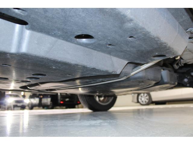 ハリアーハイブリッド Ｚ　レザーパッケージ　禁煙車　調光パノラマルーフ　パノラミックビューモニター　１２．３インチメーカーナビ　ＪＢＬサウンド　フルセグＴＶ　黒革シート　シートヒーター　ベンチレーション　パワーシート　デジタルインナーミラー（70枚目）