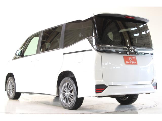 ヴォクシー Ｓ－Ｇ　禁煙車　純正ナビ　フルセグＴＶ　バックカメラ　両側電動スライドドア　レーダークルーズコントロール　ＢＬＵＥＴＯＯＴＨ接続　ＥＴＣ　電動格納ミラー　ＬＥＤヘッドライト　パーキングサポートブレーキ（11枚目）