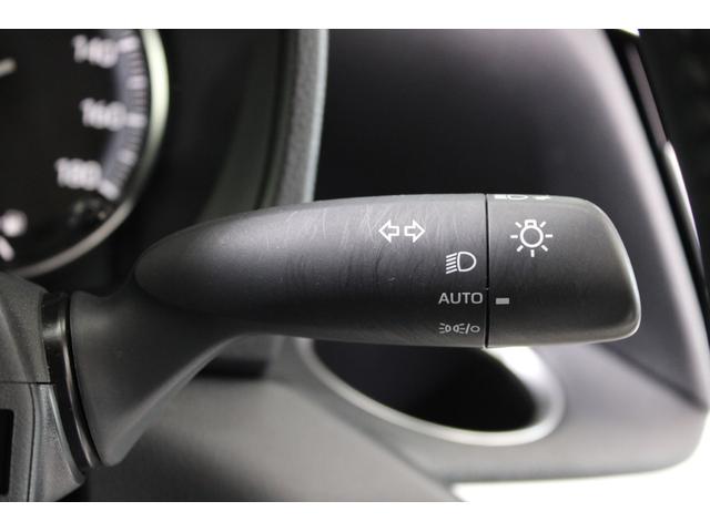 ヴォクシー Ｓ－Ｇ　禁煙車　純正ナビ　フルセグＴＶ　バックカメラ　両側電動スライドドア　レーダークルーズコントロール　ＢＬＵＥＴＯＯＴＨ接続　ＥＴＣ　電動格納ミラー　ＬＥＤヘッドライト　パーキングサポートブレーキ（55枚目）