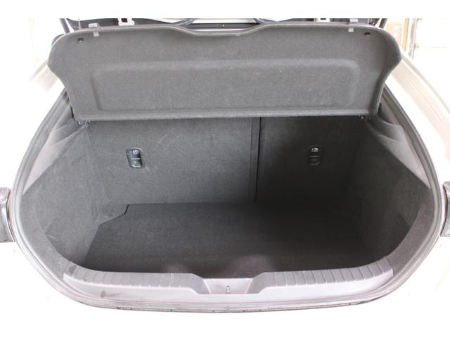 ＭＡＺＤＡ３ファストバック １５Ｓ　ブラックトーンエディション　禁煙車　純正８．８インチナビ　バックカメラ　アダプティブクルーズコントロール　ブラインドスポットモニター　リアフォグランプ　ヘッドアップディスプレイ　ＥＴＣ　Ｂｌｕｅｔｏｏｔｈ　ヒーテッドドアミラー（33枚目）