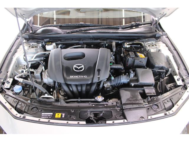ＭＡＺＤＡ３ファストバック １５Ｓ　ブラックトーンエディション　禁煙車　純正８．８インチナビ　バックカメラ　アダプティブクルーズコントロール　ブラインドスポットモニター　リアフォグランプ　ヘッドアップディスプレイ　ＥＴＣ　Ｂｌｕｅｔｏｏｔｈ　ヒーテッドドアミラー（72枚目）