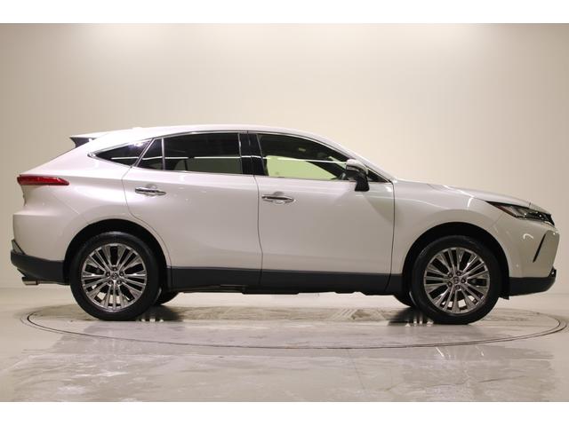 ハリアーハイブリッド Ｚ　禁煙車　ＪＢＬサウンド　純正１２．３型ナビ　ＯＰ全周囲カメラ　フルセグＴＶ　トヨタセーフティセンス　デジタルインナーミラー　レーダークルーズ　ヘッドアップディスプレイ　ブラインドスポットモニター（15枚目）