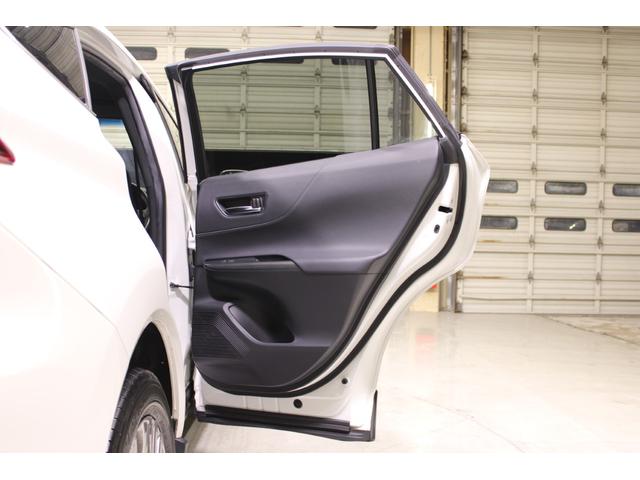 ハリアーハイブリッド Ｚ　禁煙車　ＪＢＬサウンド　純正１２．３型ナビ　ＯＰ全周囲カメラ　フルセグＴＶ　トヨタセーフティセンス　デジタルインナーミラー　レーダークルーズ　ヘッドアップディスプレイ　ブラインドスポットモニター（32枚目）