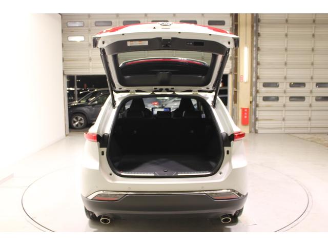 ハリアーハイブリッド Ｚ　禁煙車　ＪＢＬサウンド　純正１２．３型ナビ　ＯＰ全周囲カメラ　フルセグＴＶ　トヨタセーフティセンス　デジタルインナーミラー　レーダークルーズ　ヘッドアップディスプレイ　ブラインドスポットモニター（33枚目）