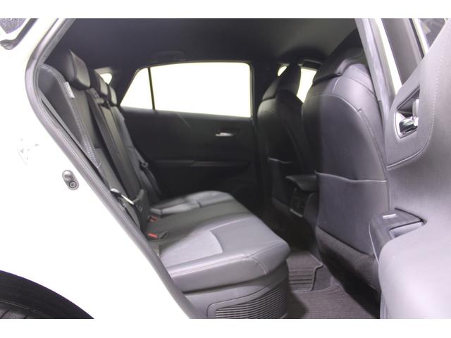 ハリアーハイブリッド Ｚ　禁煙車　ＪＢＬサウンド　純正１２．３型ナビ　ＯＰ全周囲カメラ　フルセグＴＶ　トヨタセーフティセンス　デジタルインナーミラー　レーダークルーズ　ヘッドアップディスプレイ　ブラインドスポットモニター（40枚目）