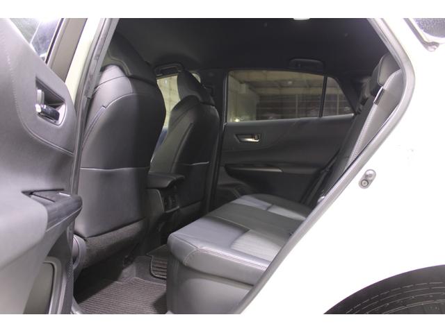 ハリアーハイブリッド Ｚ　禁煙車　ＪＢＬサウンド　純正１２．３型ナビ　ＯＰ全周囲カメラ　フルセグＴＶ　トヨタセーフティセンス　デジタルインナーミラー　レーダークルーズ　ヘッドアップディスプレイ　ブラインドスポットモニター（42枚目）