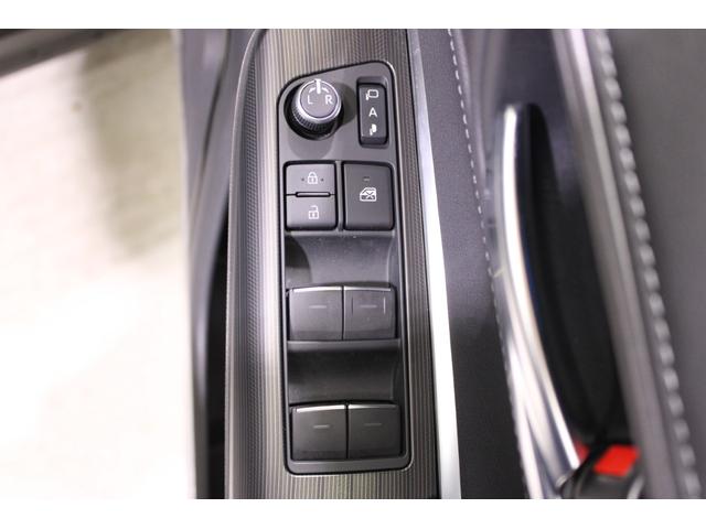 ハリアーハイブリッド Ｚ　禁煙車　ＪＢＬサウンド　純正１２．３型ナビ　ＯＰ全周囲カメラ　フルセグＴＶ　トヨタセーフティセンス　デジタルインナーミラー　レーダークルーズ　ヘッドアップディスプレイ　ブラインドスポットモニター（53枚目）