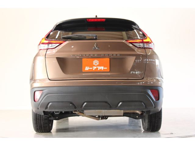 エクリプスクロスＰＨＥＶ Ｍ　禁煙車　ワンオーナー　純正ナビ　フルセグＴＶ　ＣＤ・ＤＶＤ再生　クルーズコントロール　クリアランスソナー　パドルシフト　オートライト　オートハイビーム　純正１８ＡＷ　電動格納ミラー　ＥＴＣ（12枚目）