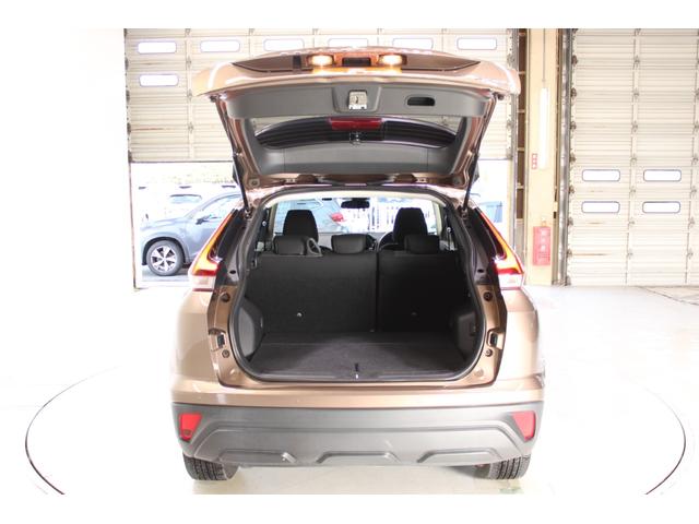 エクリプスクロスＰＨＥＶ Ｍ　禁煙車　ワンオーナー　純正ナビ　フルセグＴＶ　ＣＤ・ＤＶＤ再生　クルーズコントロール　クリアランスソナー　パドルシフト　オートライト　オートハイビーム　純正１８ＡＷ　電動格納ミラー　ＥＴＣ（32枚目）