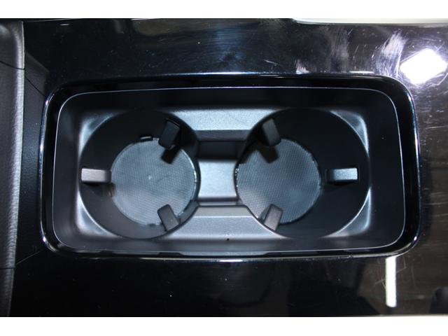 エクリプスクロスＰＨＥＶ Ｍ　禁煙車　ワンオーナー　純正ナビ　フルセグＴＶ　ＣＤ・ＤＶＤ再生　クルーズコントロール　クリアランスソナー　パドルシフト　オートライト　オートハイビーム　純正１８ＡＷ　電動格納ミラー　ＥＴＣ（60枚目）