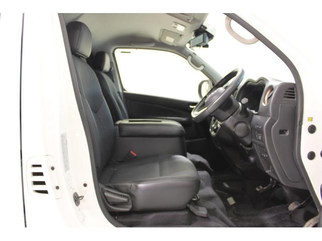 キャラバン 　ワンオーナー　純正ナビ　フルセグＴＶ　アラウンドビューモニター　運転席シートヒーター　ＬＥＤヘッドライト　純正１５インチアルミホイール　デジタルインナーミラー　ＥＴＣ　Ｂｌｕｅｔｏｏｔｈ　インテリキー（38枚目）